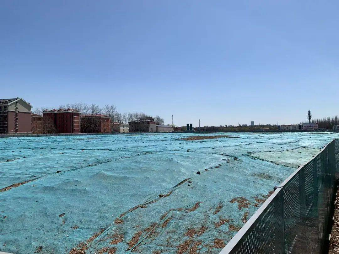 实探北京树村地块：楼面价超10万破北京土拍单价纪录！靠教师、码农等支撑房价？ 