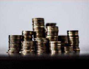 南向资金持续加码港股 房地产、金融等板块受青睐 