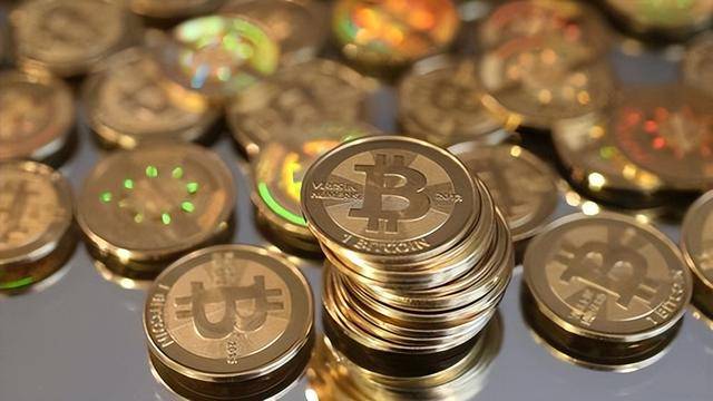 一币一别墅？中国第一批比特币骗局受害人，如今还在捡瓶子还债 