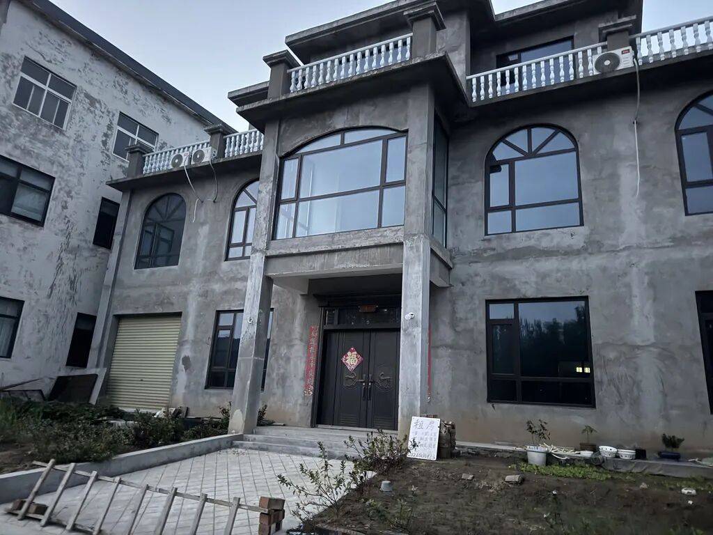 花费半生积蓄，农村自建房热背后 