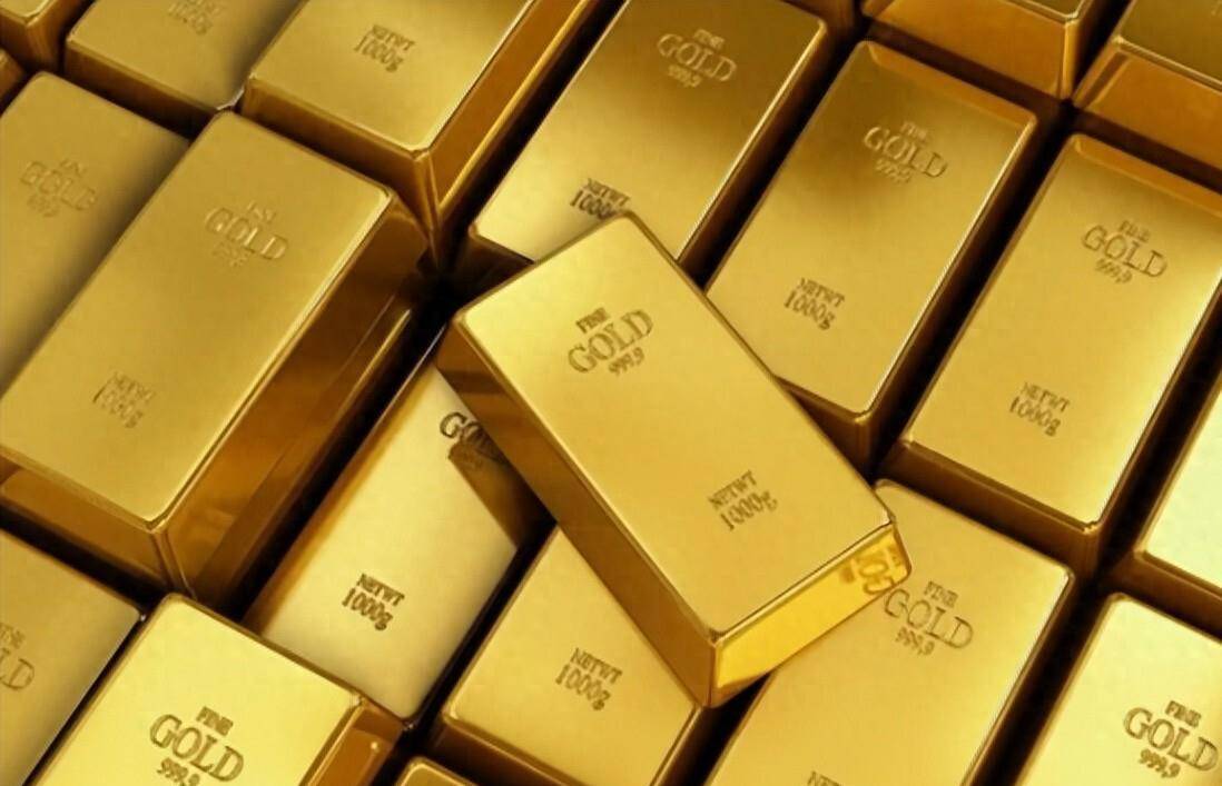 7月2日看点：金价跌回3字头，散户痛哭一片！银行却连续19个月闷头抄底黄金 